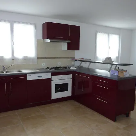 Appartement De 2 Chambres En Rez-De-Chaussee D'Une Maison